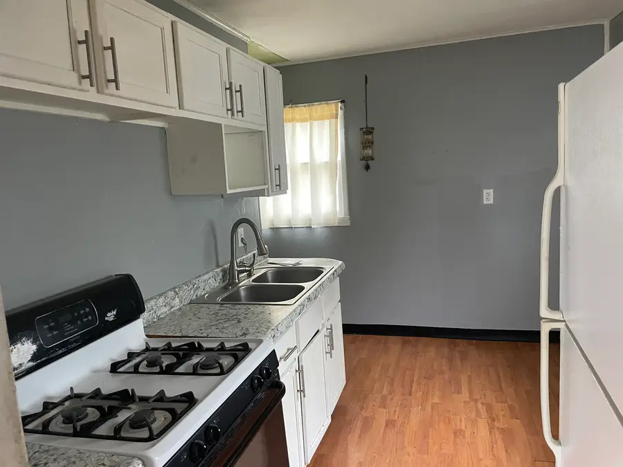 1135 E Galena Boulevard, Aurora, IL 60505 - Image #2