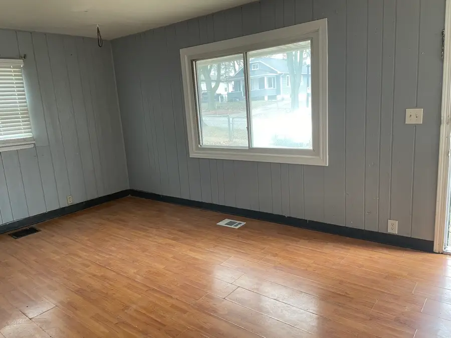 1135 E Galena Boulevard, Aurora, IL 60505 - Image #3