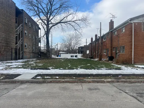 9044 S Dauphin Avenue, Chicago, IL 60619