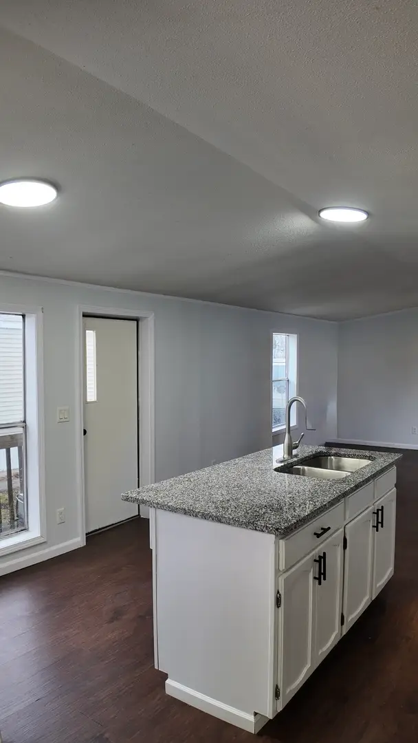 Address Withheld By Seller, Loves Park, IL 61111 - Image #3