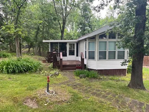 2795 E 28th Lot 802 Road, Seneca, IL 61360