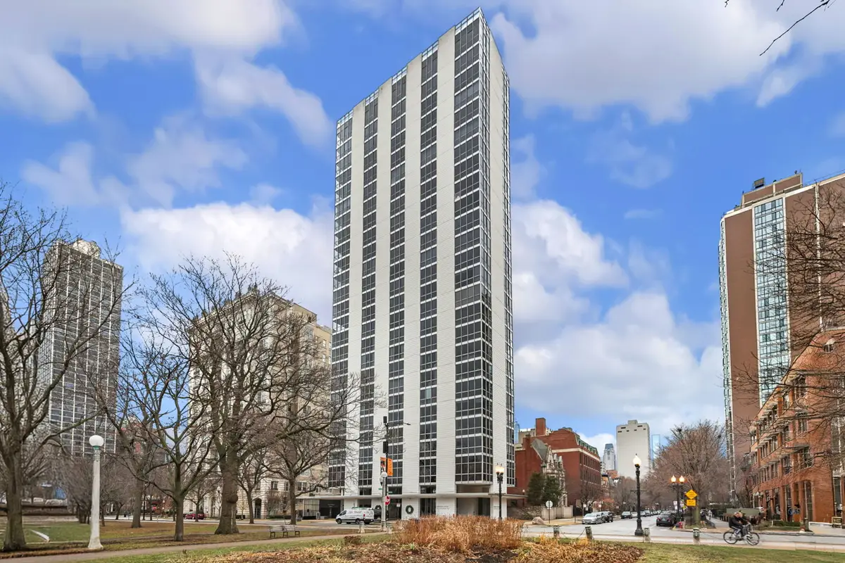 1555 N Dearborn Parkway #17C, Chicago, IL 60610 - Image #1