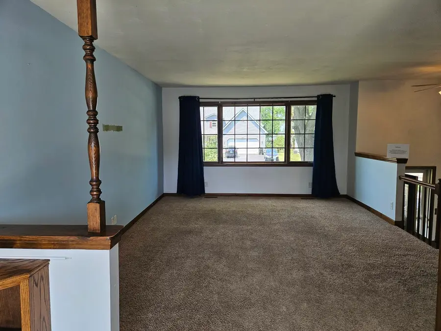 414 Cedar Street, Lake In The Hills, IL 60156 - #3