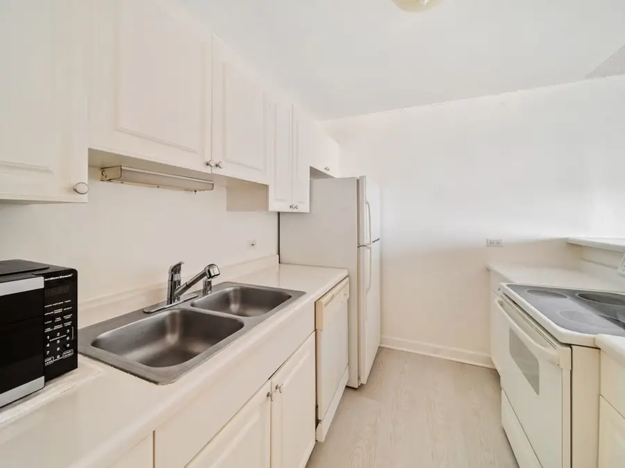 5320 N Sheridan Road #2207, Chicago, IL 60640 - Image #3