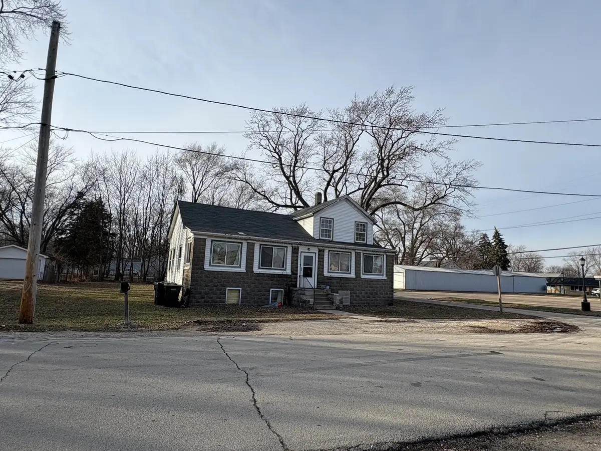 158 S Railroad Street, Braidwood, IL 60408 - Image #1
