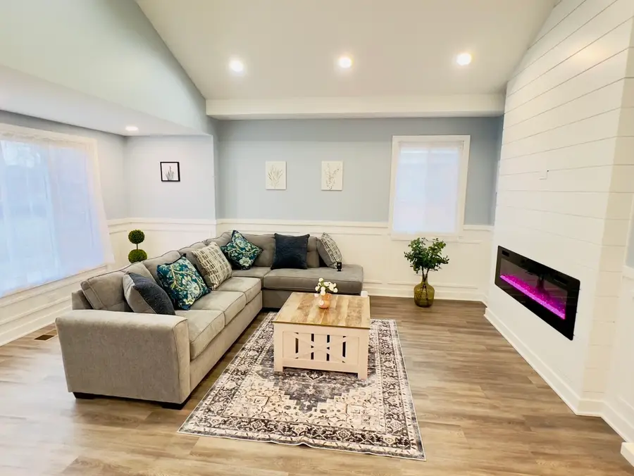 14227 Woodlawn Avenue, Dolton, IL 60419 - Image #3