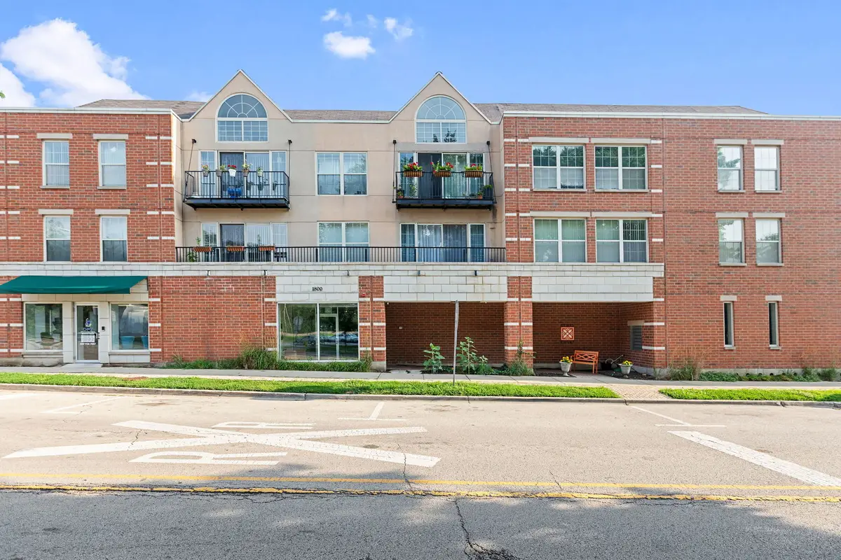 1800 Dewes Street #202, Glenview, IL 60025 - Image #1