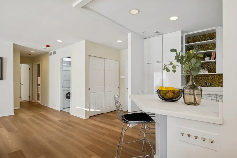 3030 Pheasant Creek Drive #102, Northbrook, IL 60062 - Image #2