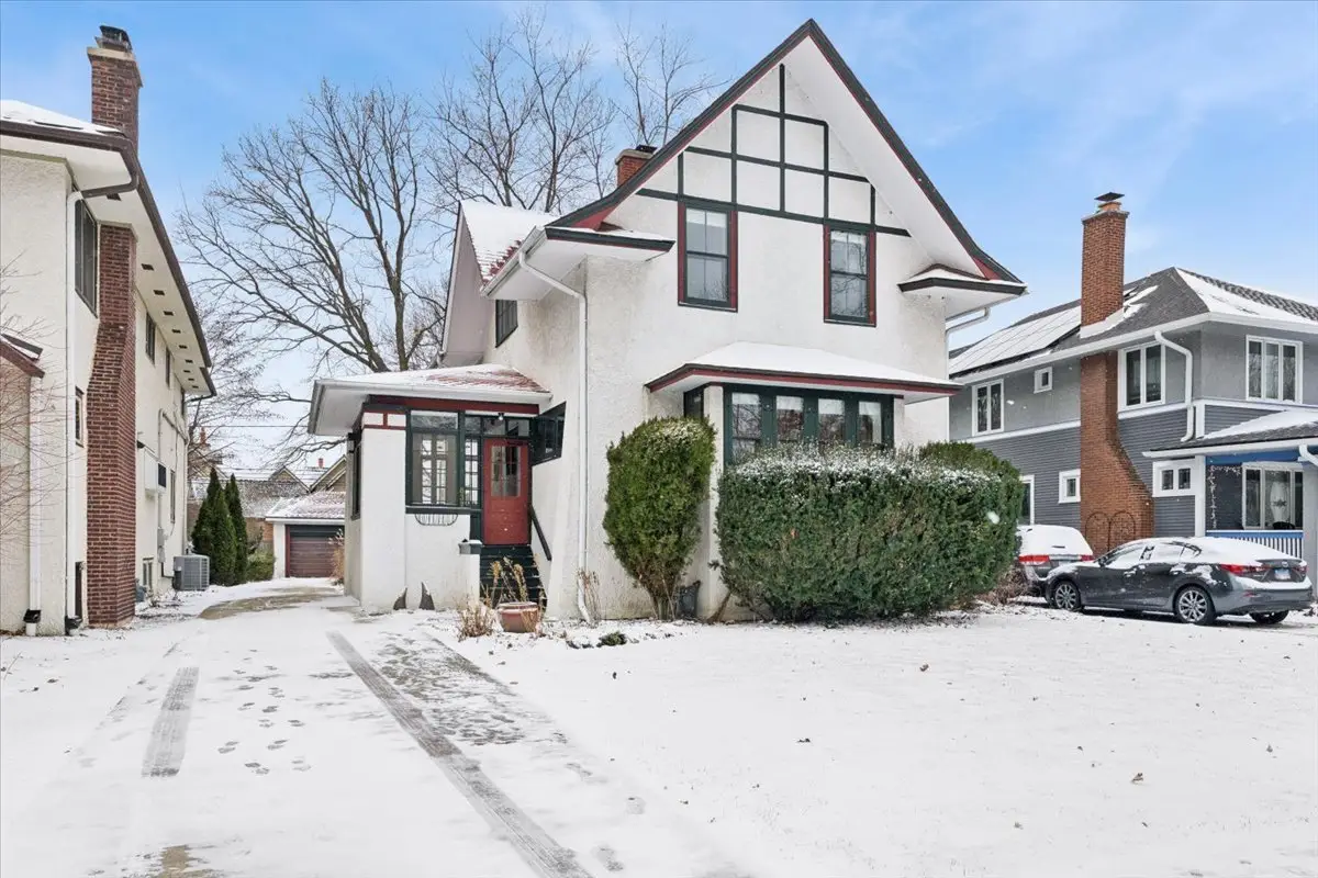 637 N Grove Avenue, Oak Park, IL 60302 - Image #1