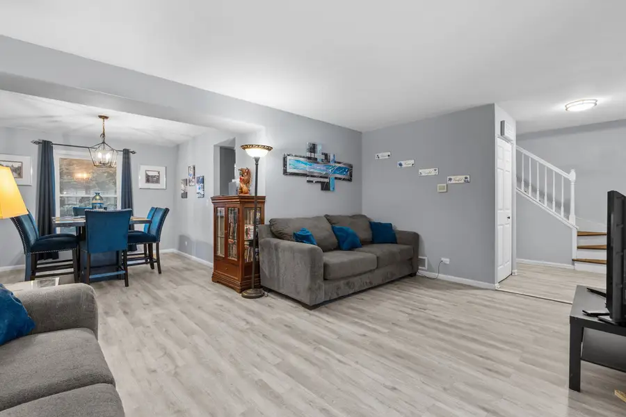 681 Majestic Drive, Algonquin, IL 60102 - Image #3