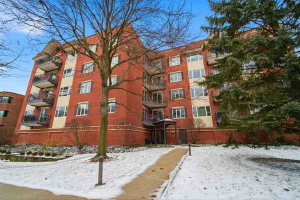 2601 Central Street #406, Evanston, IL 60201