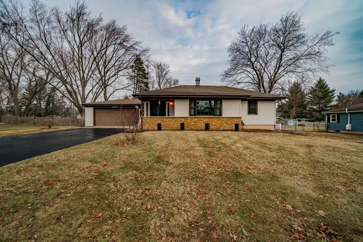 28W544 Forest View Avenue, Warrenville, IL 60555 - Image #1