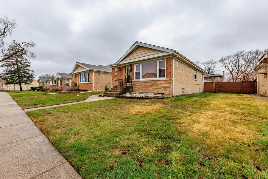 1124 Linden Avenue, Bellwood, IL 60104 - Image #2