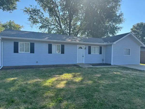 1516 N Mattis Avenue, Champaign, IL 61821