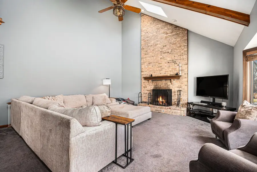3942 Broadmoor Circle, Naperville, IL 60564 - Image #2