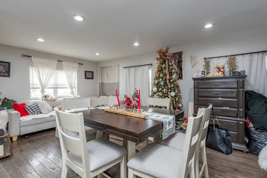 12298 W Paddock Avenue, Beach Park, IL 60087 - Image #3