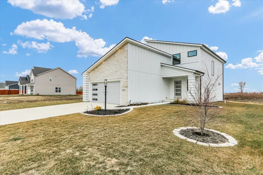 507 Harpers Ferry, Savoy, IL 61874 - Image #2