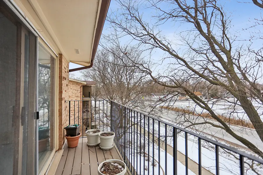 3709 W 119th Street #112, Alsip, IL 60803 - Image #2