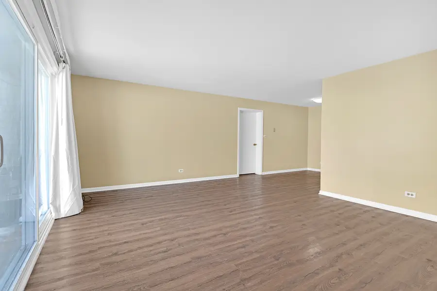 236 Whidah Court #236, Schaumburg, IL 60194 - Image #3