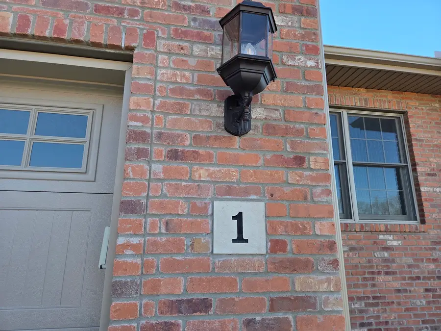 Address Withheld By Seller, Bloomington, IL 61705 - Image #2