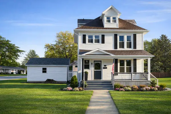 195 W 3rd Avenue, Clifton, IL 60927