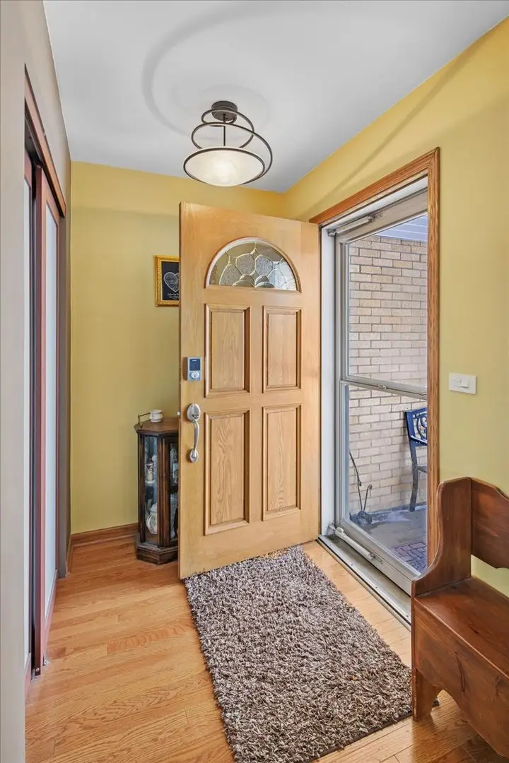 906 S We Go Trail, Mount Prospect, IL 60056 - Image #2