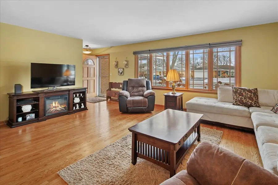 906 S We Go Trail, Mount Prospect, IL 60056 - Image #3