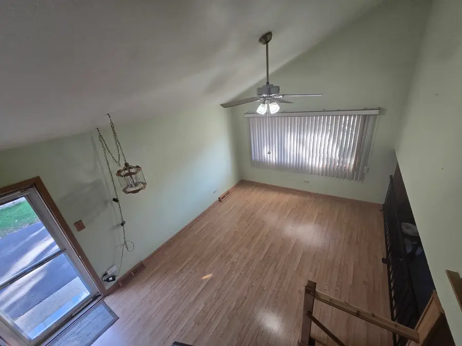 14431 Tripp Avenue, Midlothian, IL 60445 - Image #3