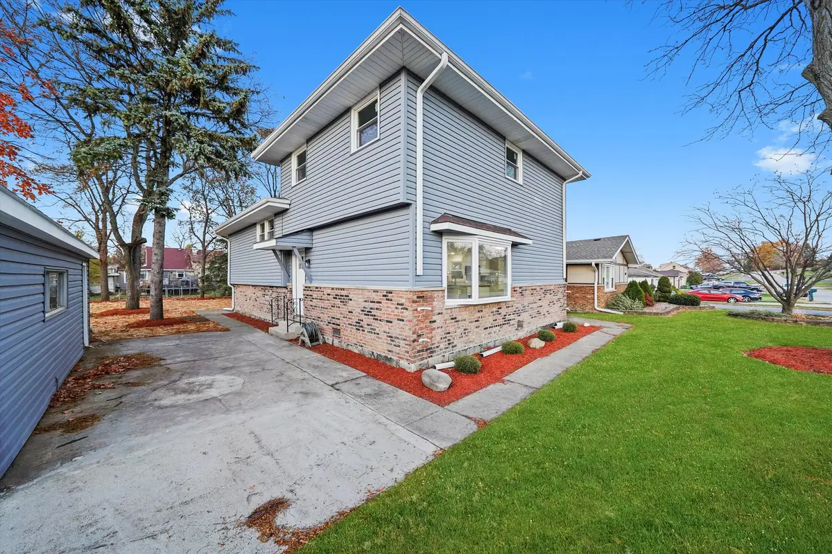 8938 W 85th Place, Justice, IL 60458 - Image #1