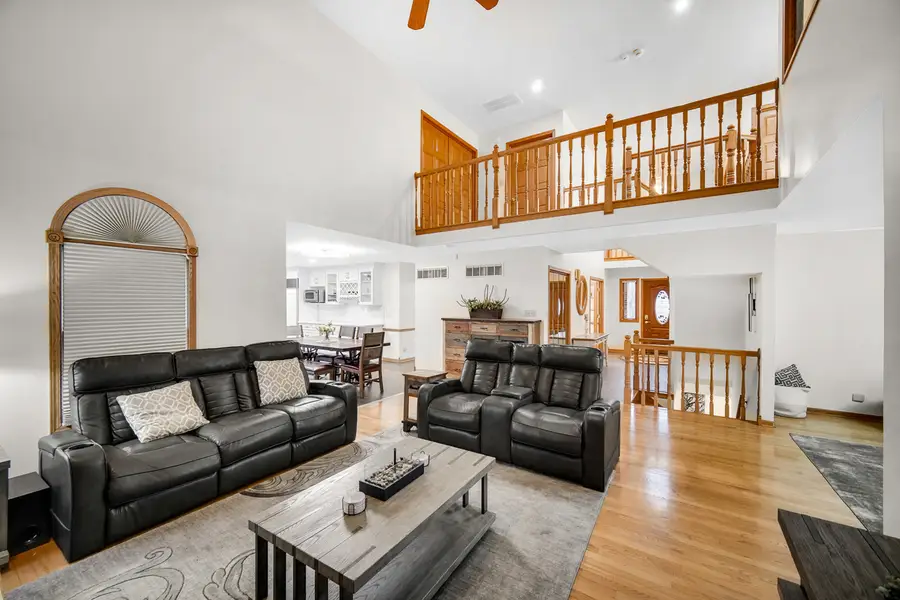 346 Holbrook Circle, Chicago Heights, IL 60411 - Image #3