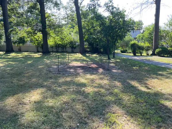 Address Withheld By Seller, Palos Heights, IL 60463