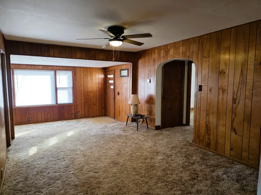 606 Locust Street, Prophetstown, IL 61277 - Image #2
