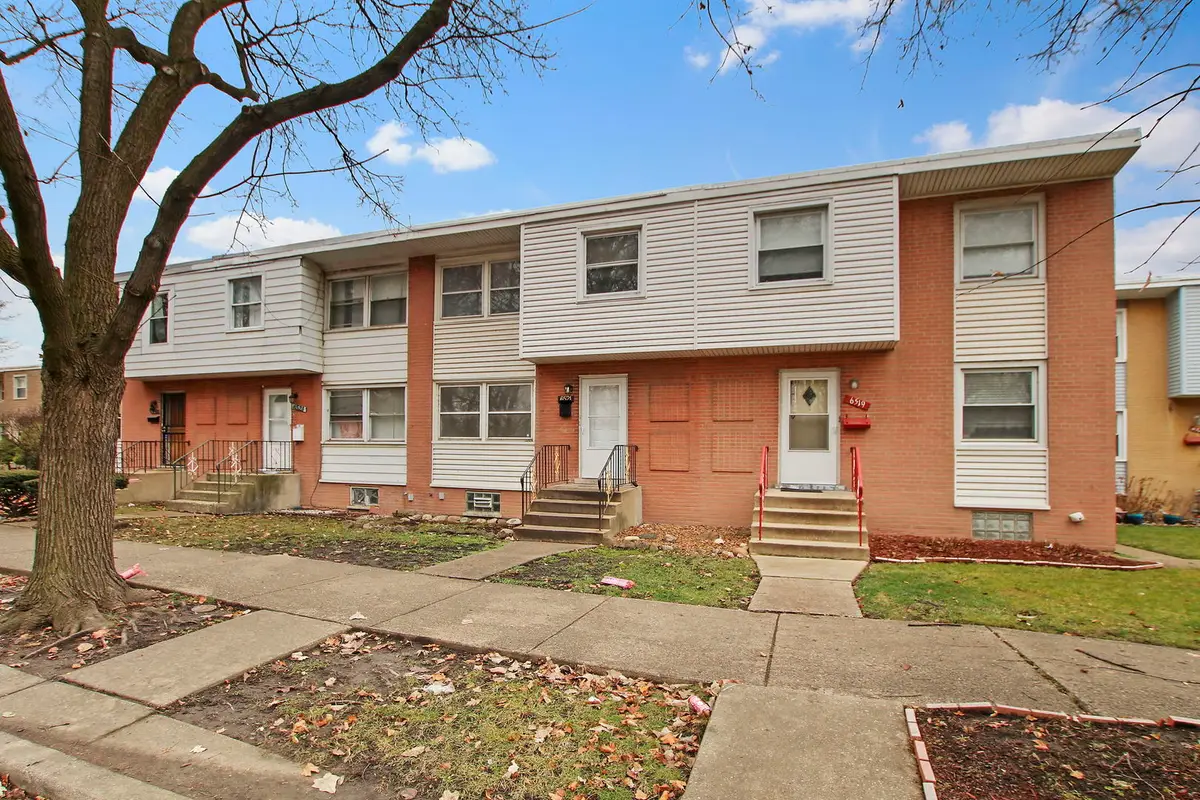 6521 N Kedzie Avenue, Chicago, IL 60645 - Image #1