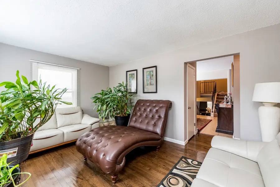 2732 Ezra Avenue, Zion, IL 60099 - Image #2