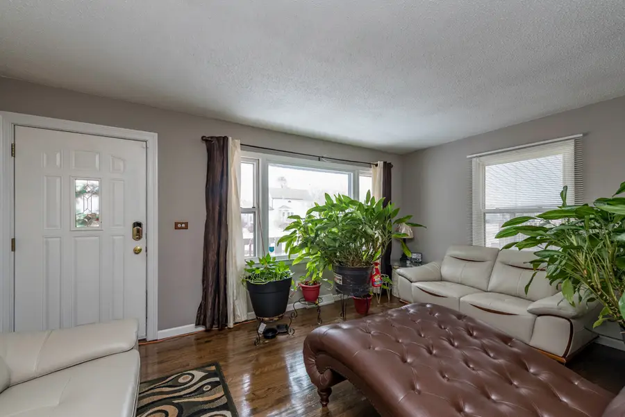 2732 Ezra Avenue, Zion, IL 60099 - Image #3