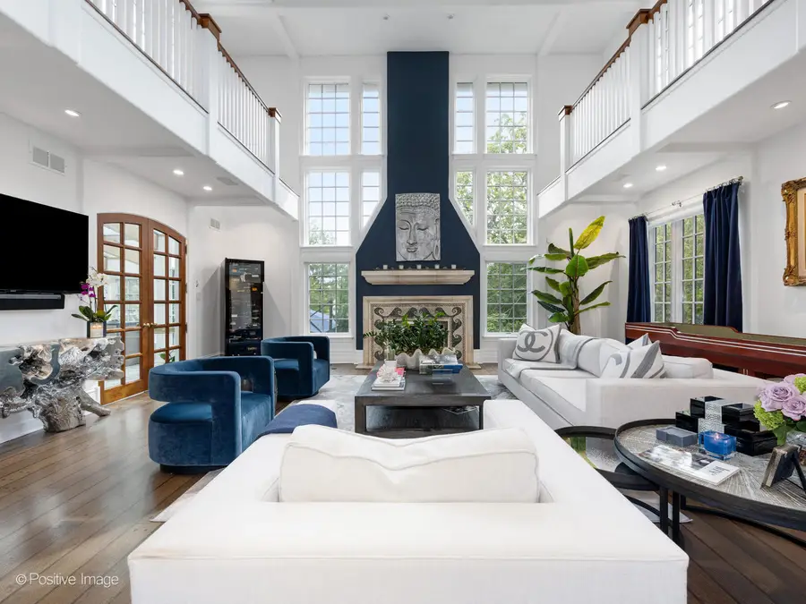 24 S Washington Circle, Hinsdale, IL 60521 - #2