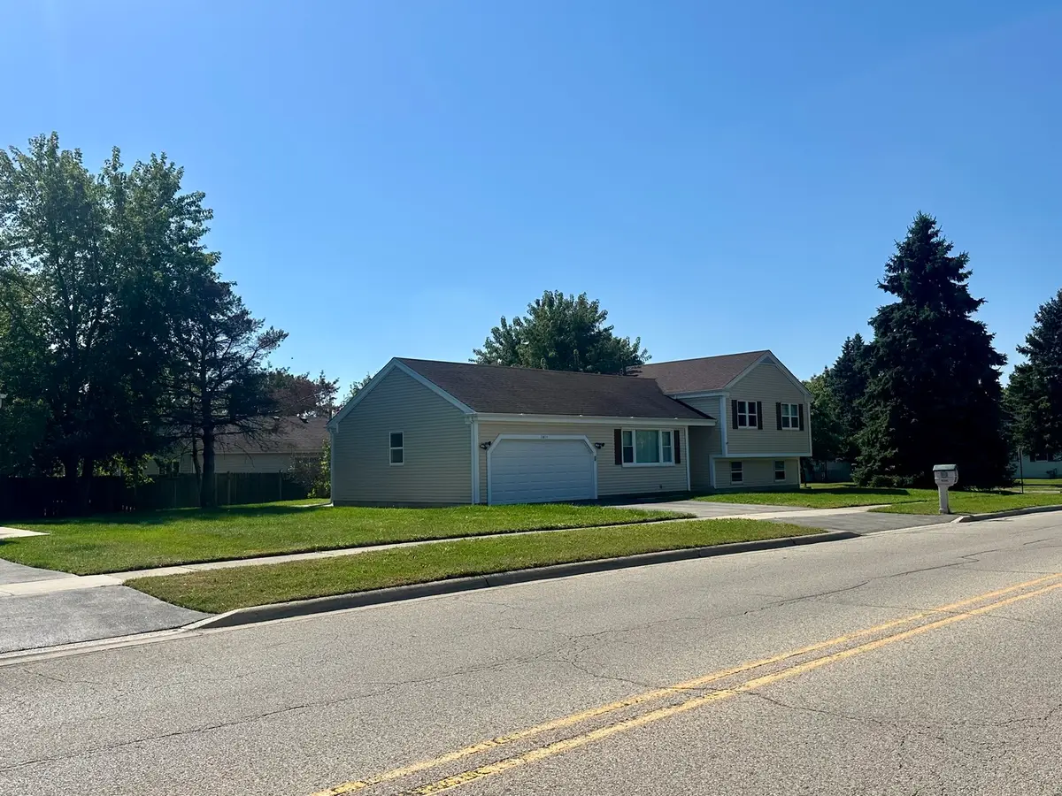 3811 W Orleans Street, McHenry, IL 60050 - Image #1
