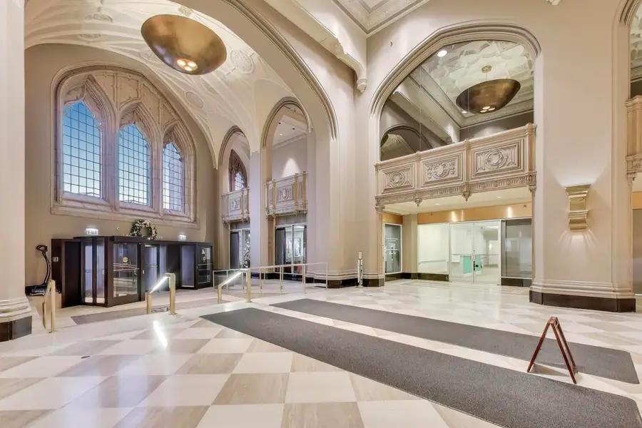 680 N Lake Shore Drive #221, Chicago, IL 60611 - #2