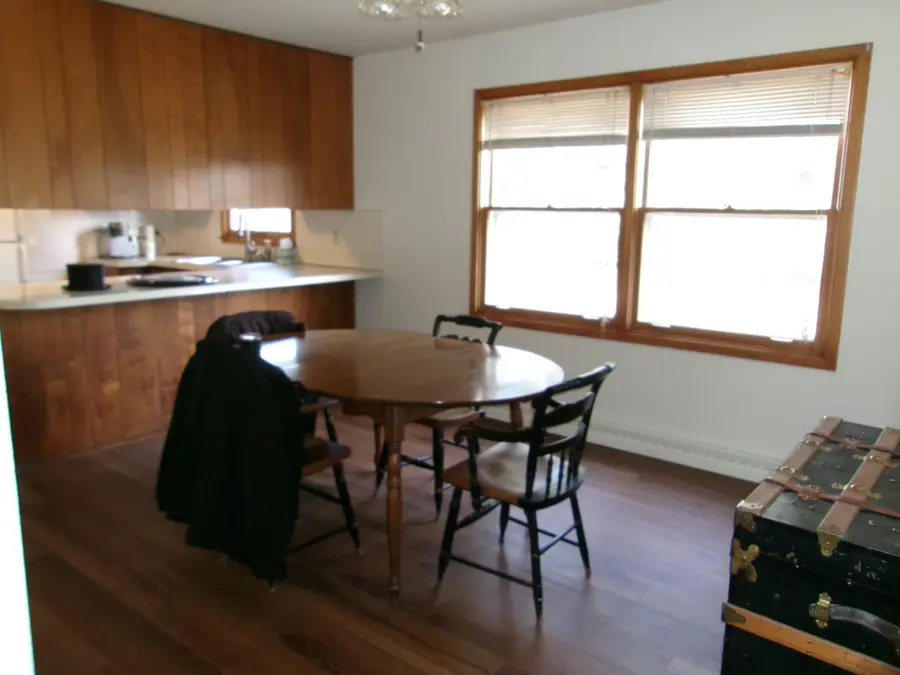 Address Withheld By Seller, Peru, IL 61354 - Image #2