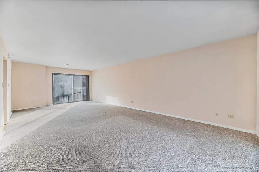 5019 Mulford Street #201, Skokie, IL 60077 - Image #2