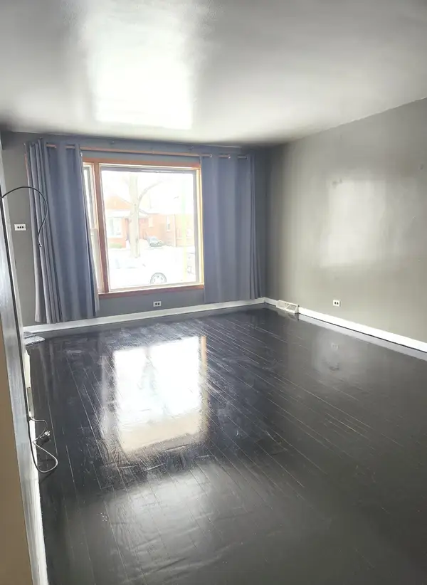 11027 S Avenue M, Chicago, IL 60617