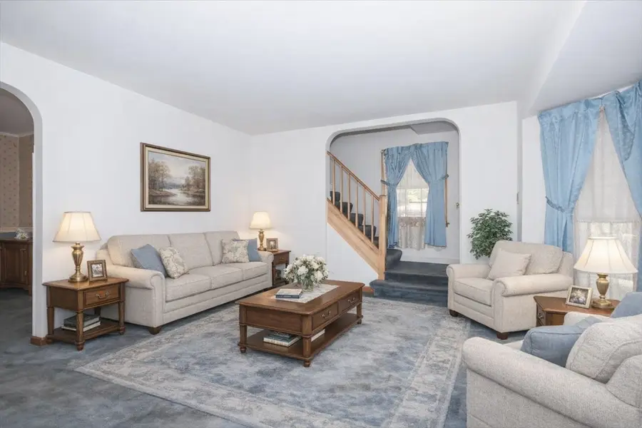 434 E Thacker Street, Des Plaines, IL 60016 - Image #2