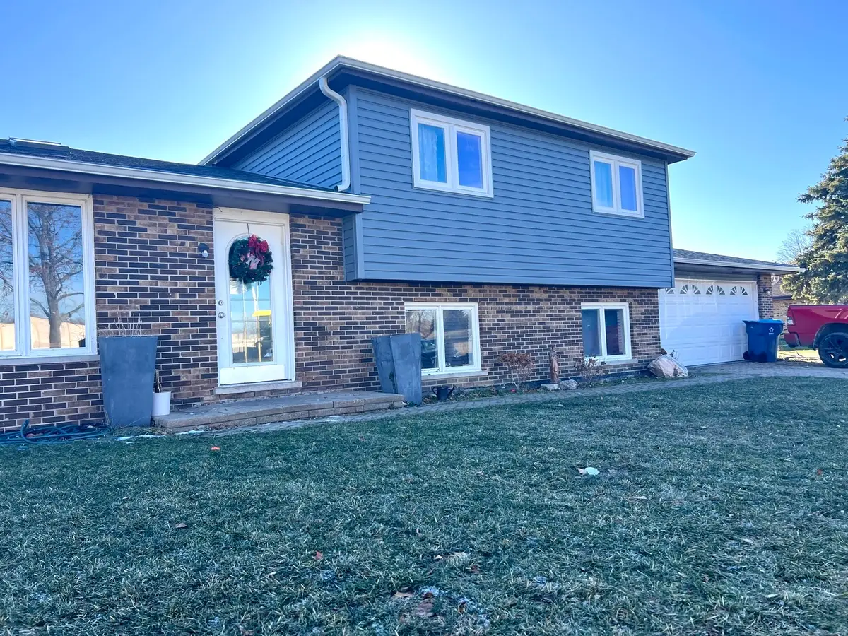 12818 S Blossom Drive, Alsip, IL 60803 - #1