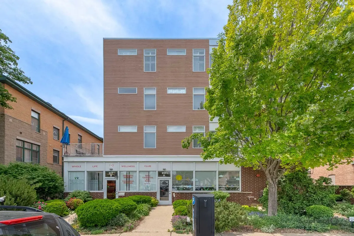 915 S Oak Park Avenue #1B, Oak Park, IL 60304 - Image #1
