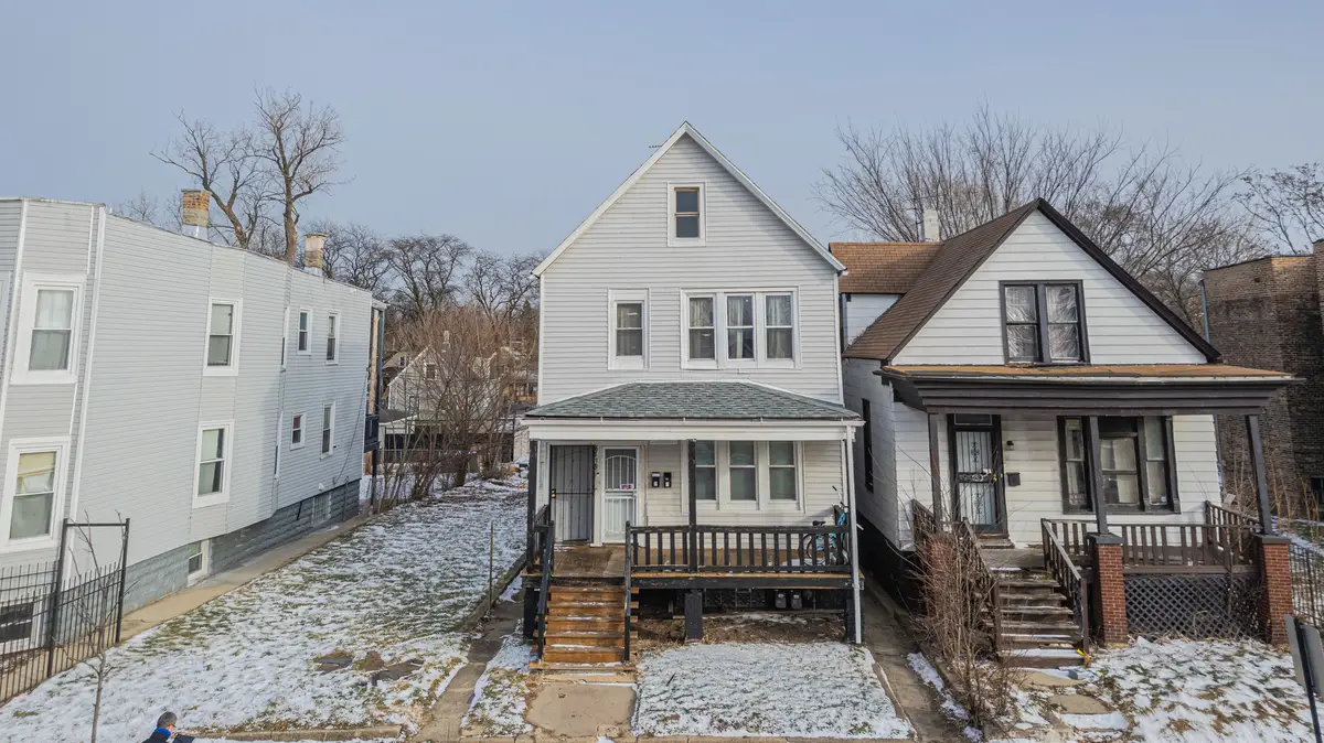 6819 S Loomis Boulevard, Chicago, IL 60636 - Image #1