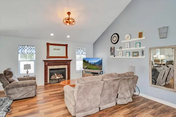 376 Eagles Landing Drive, Manteno, IL 60950