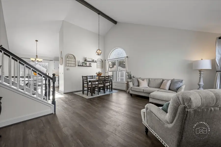 1305 Fox Meadow Court, Saint Charles, IL 60174 - Image #3