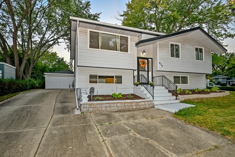 632 Grace Lane, Schaumburg, IL 60193 - Image #2