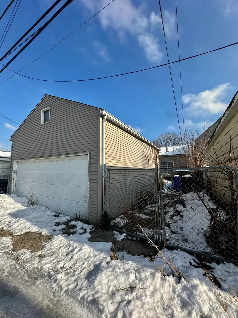 3326 N Kostner Avenue, Chicago, IL 60641 - Image #2