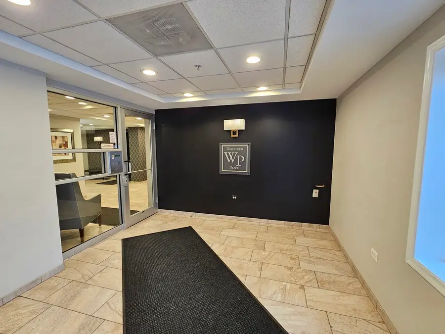 405 W Front Street #3-207, Wheaton, IL 60187 - Image #2